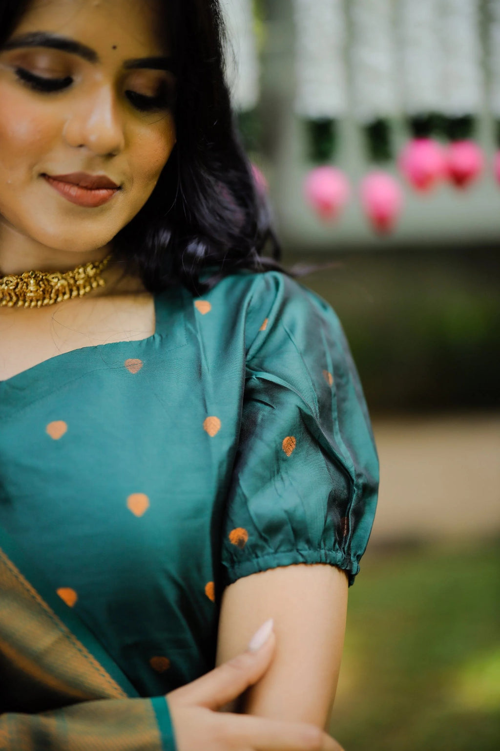Traditional green silk suit for women, featuring a straight kurta, palazzo, and a beautifully patterned Banarasi dupatta.
